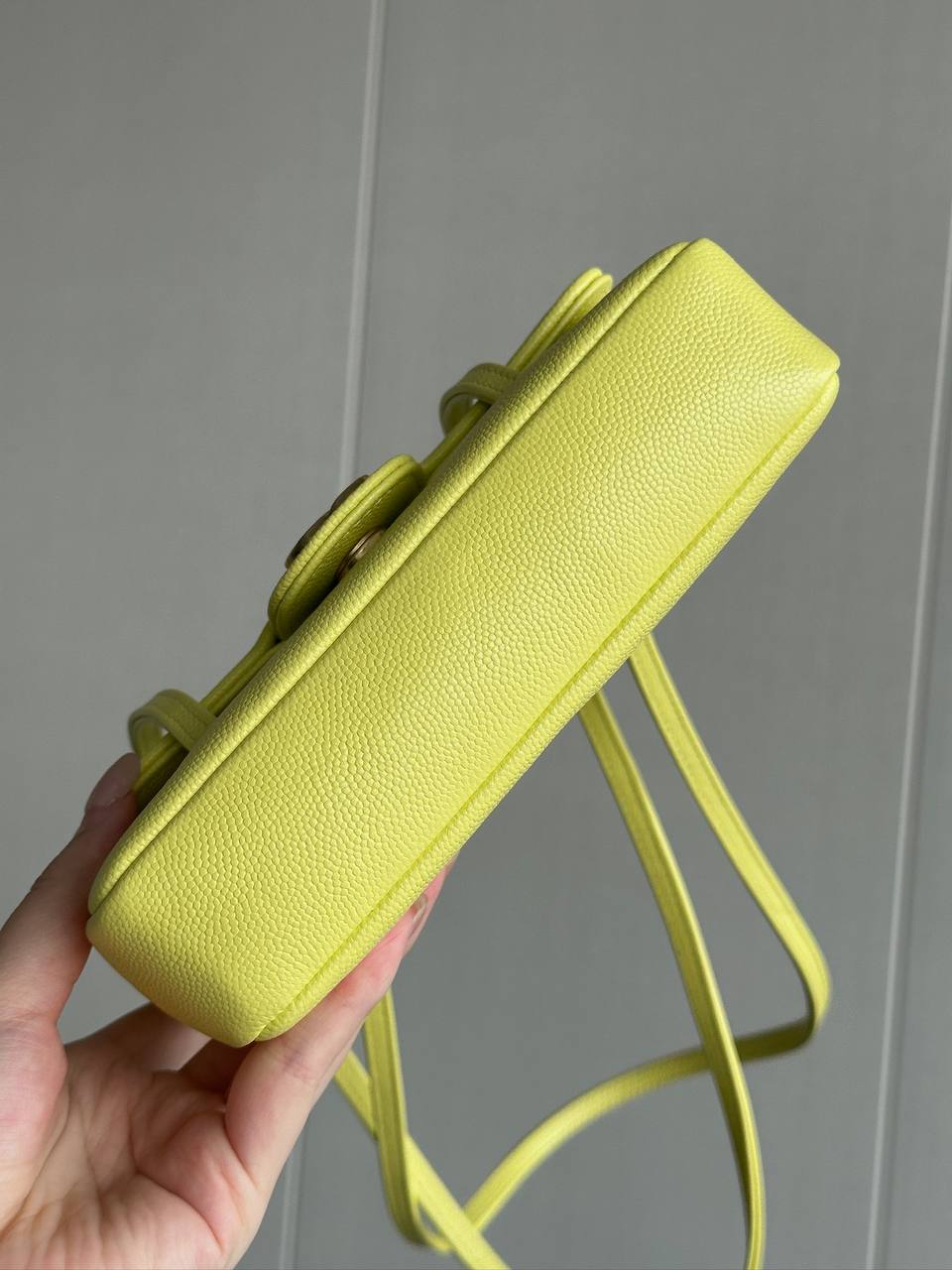 Leather Strap Clutch  11,5x17x5 cm